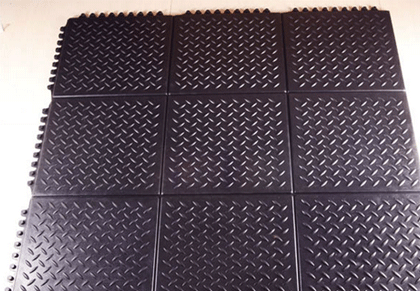 Stable Checked Mats view 1